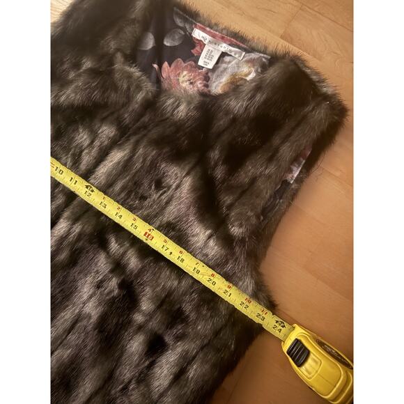 Max Studio Brown Faux Fur Vest XXL - Picture 3 of 5